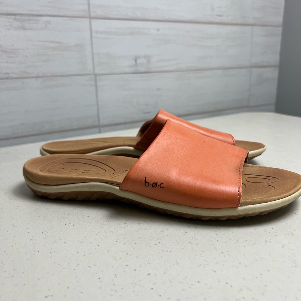 B.O.C Big on Comfort  Leather Slide/Slip on Sandals Size 9M